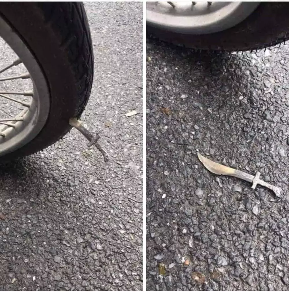 potret benda nyangkut di motor © berbagai sumber potret benda nyangkut di motor © berbagai sumber