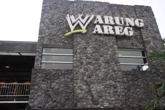 spanduk jualan bahasa jawa © Twitter spanduk jualan bahasa jawa © Twitter