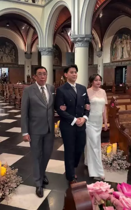 pemberkatan nikah Brisia Jodie © berbagai sumber pemberkatan nikah Brisia Jodie © berbagai sumber