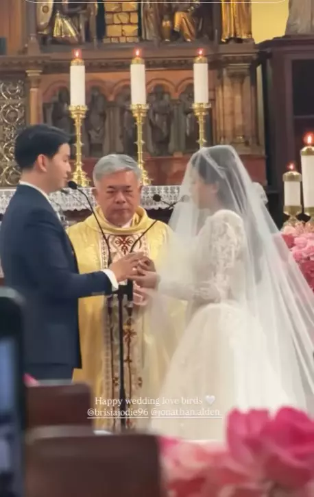 pemberkatan nikah Brisia Jodie © berbagai sumber pemberkatan nikah Brisia Jodie © berbagai sumber