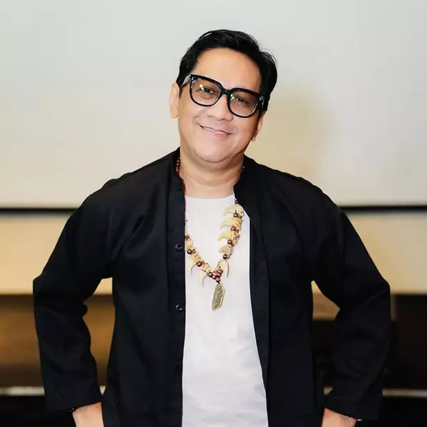 Akhiri konflik perceraian yang panjang, Andre Taulany lega usai resmi ikrar talak terhadap Erin