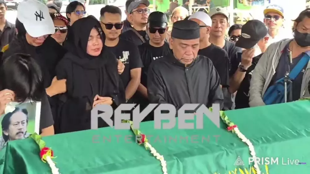 Epy Kusnandar dimakamkan di TPU Jeruk Purut Jakarta © 2025 brilio.net