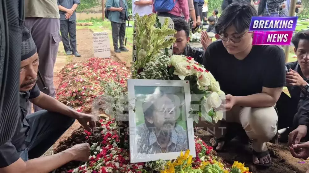 Epy Kusnandar dimakamkan di TPU Jeruk Purut Jakarta © 2025 brilio.net