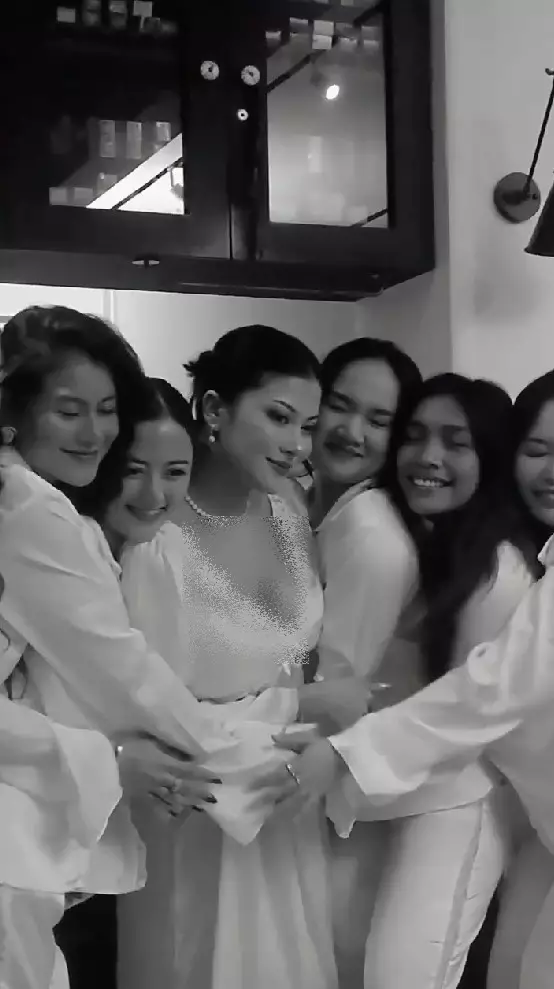 potret bridal shower selebgram Hanum Mega © Instagram