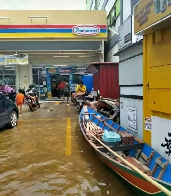 momen tak terduga di tempat umum © Instagram