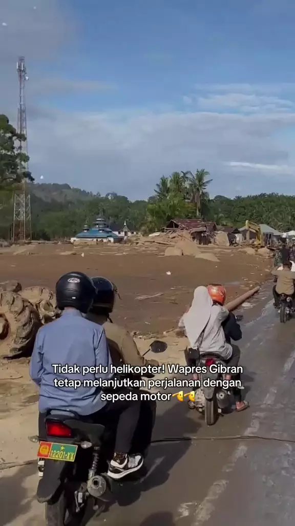 Gibran Rakabuming ke posko bencana Sumatra © 2025 TikTok