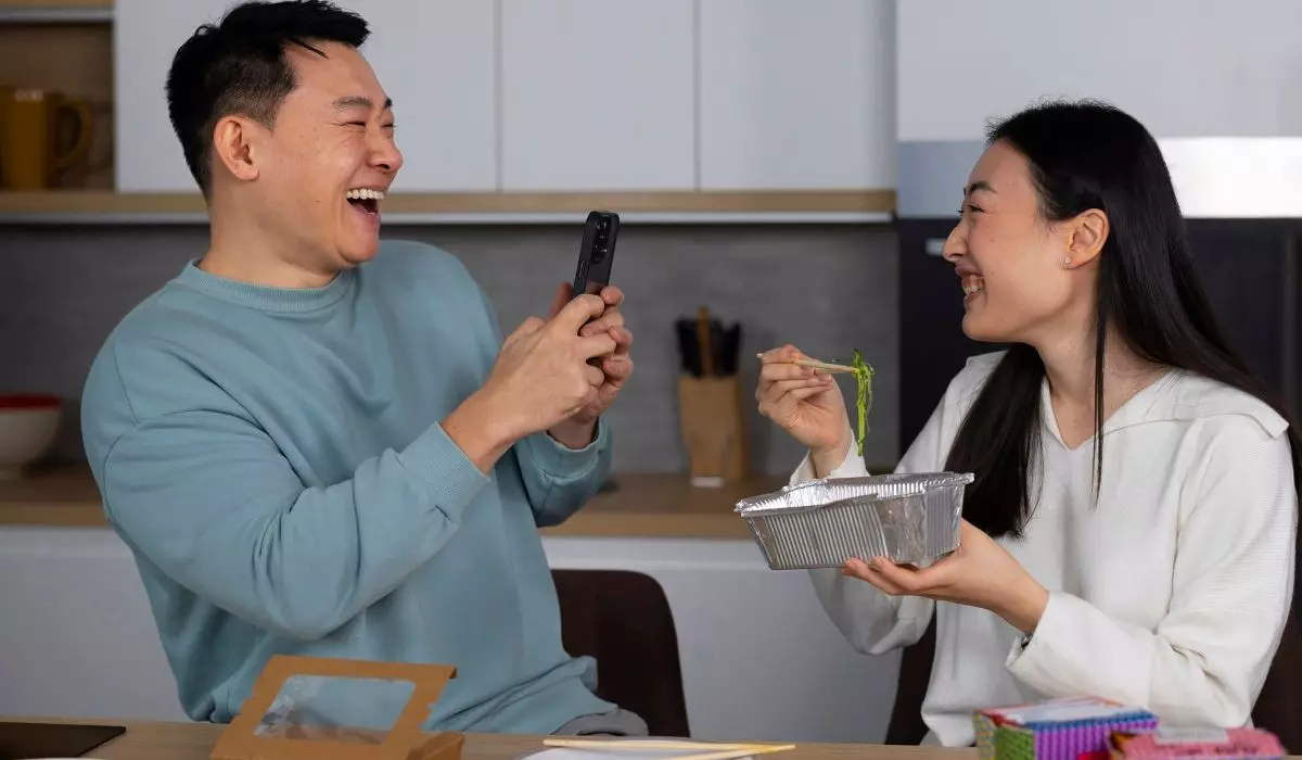 100 Kata-kata lucu gombalan receh tapi manis, sederhana bikin hubungan makin lengket