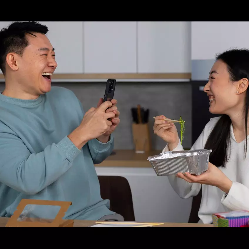 100 Kata-kata lucu gombalan receh tapi manis, sederhana bikin hubungan makin lengket