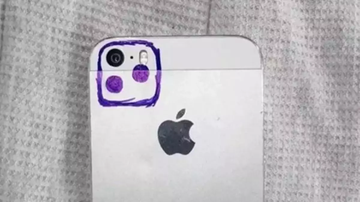 11 Desain kamera iphone paling nyeleneh, ada yang mirip kompor dan CCTV, bikin senyum kecut