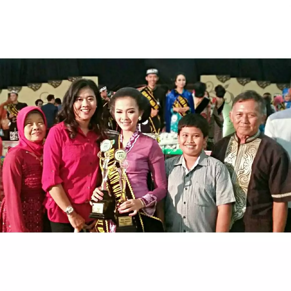 bella bonita saat SMA berhijab manglingi © 2023 brilio.net