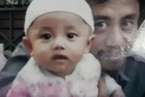 6 Potret kenangan Epy Kusnandar dan Quentin anak dari pernikahan dengan Karina Ranau