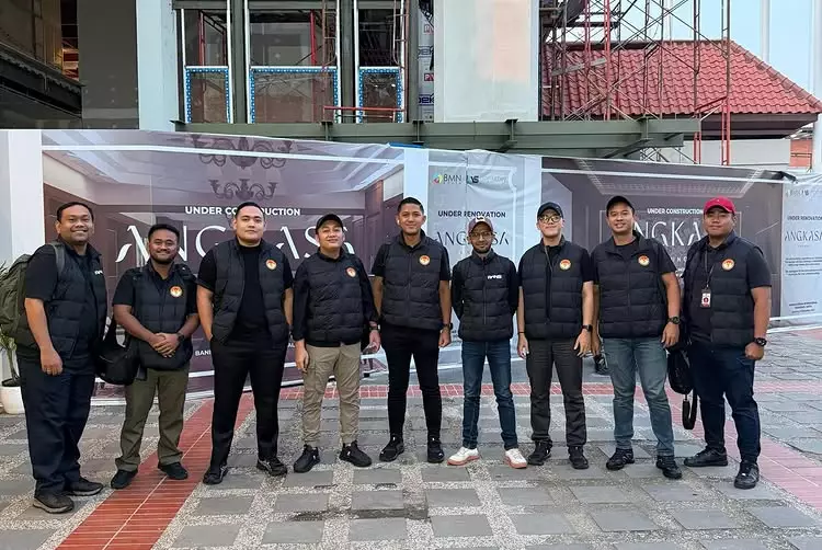 Raffi Ahmad donasi Rp15 miliar korban bencana Sumatera © 2025 brilio.net Raffi Ahmad donasi Rp15 miliar korban bencana Sumatera © 2025 brilio.net