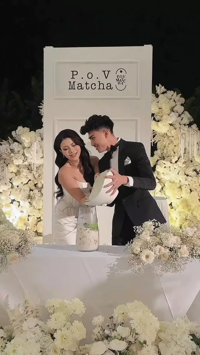 Pernikahan Hanum Mega dan Rafly Adriansyah © 2025 brilio.net Pernikahan Hanum Mega dan Rafly Adriansyah © 2025 brilio.net