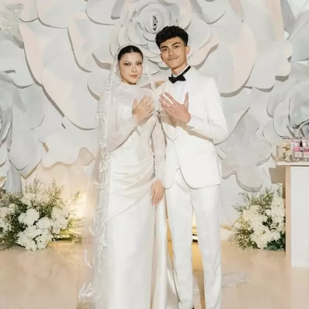 Menikah lagi usai cerai diselingkuhi, ini 9 potret bahagia pernikahan Hanum Mega dan Rafly Adriansyah