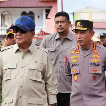 Prabowo sebut akan hapus utang KUR untuk petani korban banjir di Sumatera
