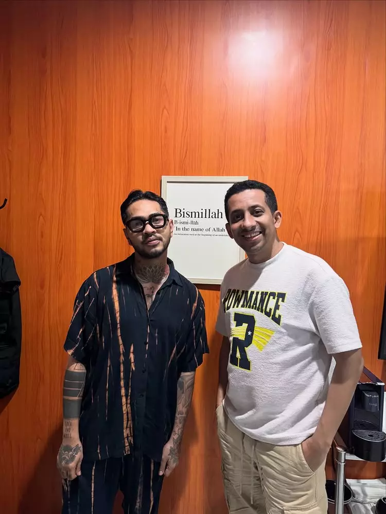 Habib Ja'far jenguk Onadio Leonardo di panti rehabilitasi © 2025 brilio.net Habib Ja'far jenguk Onadio Leonardo di panti rehabilitasi © 2025 brilio.net