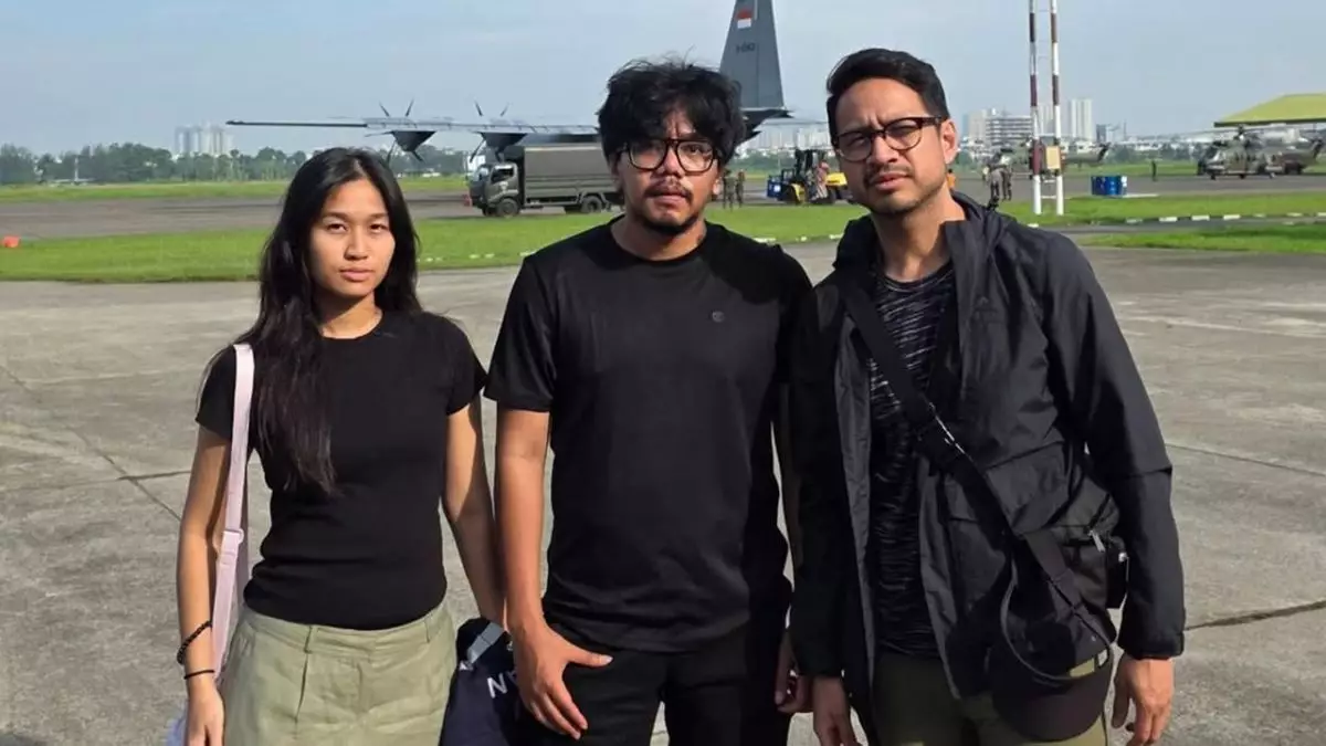 Dampingi suami dalam aksi sosial di Sumatra, 6 potret Muthia Nadhira istri Ferry Irwandi jadi relawan