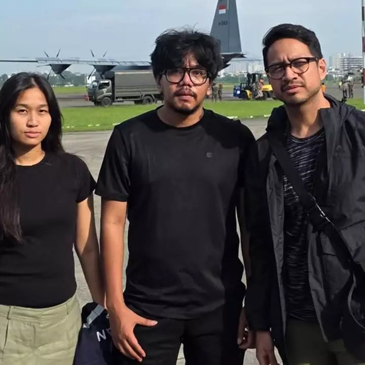 Dampingi suami dalam aksi sosial di Sumatra, 6 potret Muthia Nadhira istri Ferry Irwandi jadi relawan