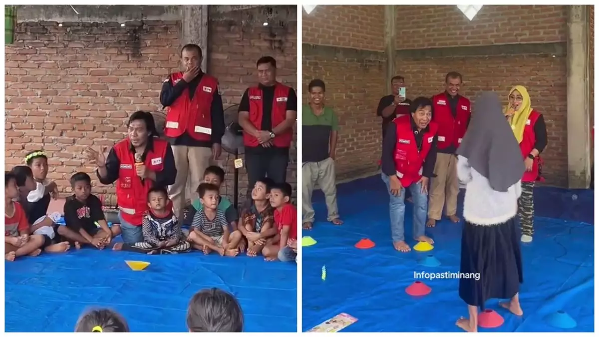 7 Potret Komeng pakai rompi PMI kunjungi korban bencana di Agam Sumbar, hibur anak-anak pengungsian