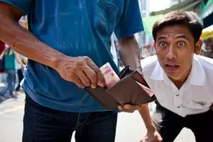 100 Kata-kata sindiran untuk orang mata duitan, pedas tapi elegan