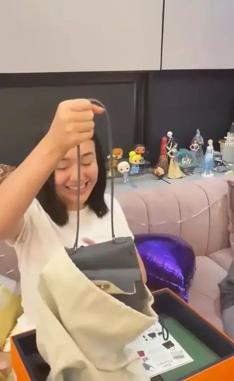 perayaan ulang tahun Amanda Manopo ke 26 © Instagram