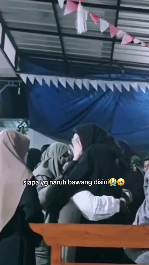 Azizah Salsha pamit dengan keluarga © 2025 brilio.net Azizah Salsha pamit dengan keluarga © 2025 brilio.net