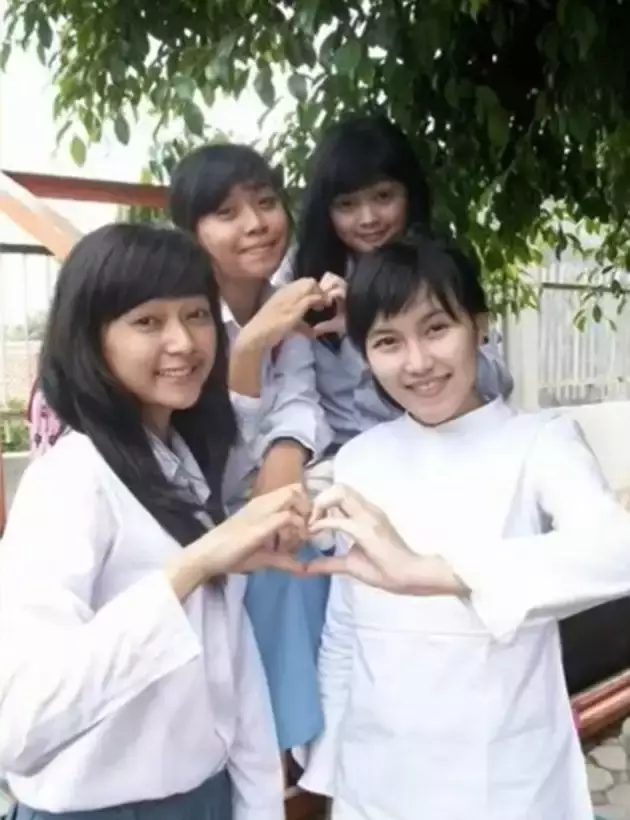 potret pedangdut saat SMA © 2023 brilio.net potret pedangdut saat SMA © 2023 brilio.net