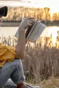 Dengan membaca dan merenungkannya, hari terasa lebih ringan, pikiran lebih jernih, dan hati lebih tentram.