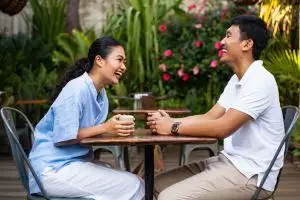 100 Kata-kata bucin lucu tapi menggemaskan, bikin hubungan jadi romantis dan seru