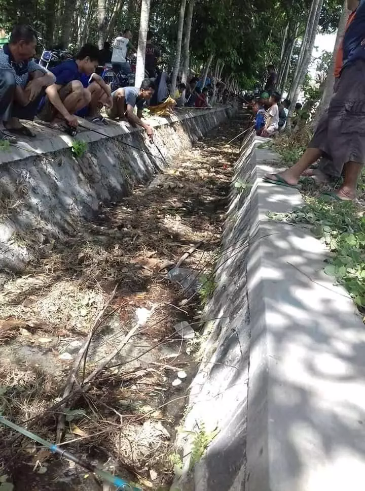 bapak bapak mancing kocak © berbagai sumber bapak bapak mancing kocak © berbagai sumber