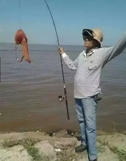 bapak bapak mancing kocak © berbagai sumber bapak bapak mancing kocak © berbagai sumber