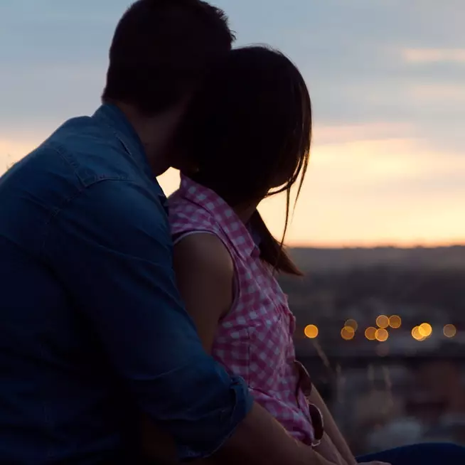 100 Kata-kata cinta sedih menyentuh hati wanita, makin kuatkan diri