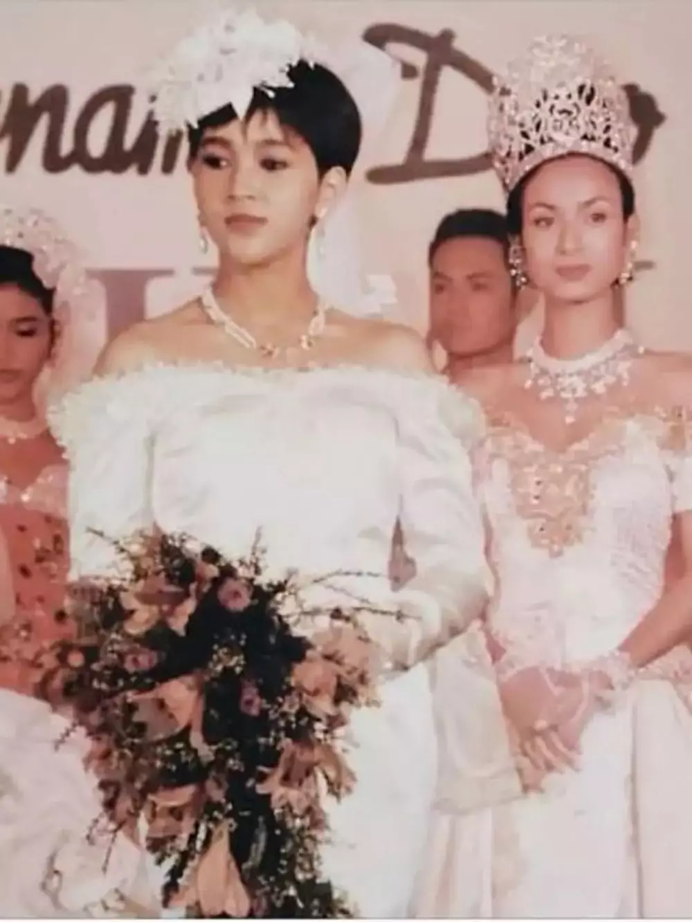 potret masa muda ibu seleb bak barbie © berbagai sumber