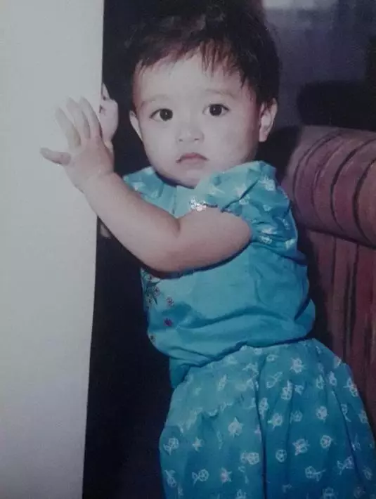 Potret masa kecil Nathalie Holscher © Instagram Potret masa kecil Nathalie Holscher © Instagram