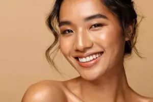 Tanpa sheet mask, satu jenis protein ini bisa bikin wajah kencang dan awet muda secara alami