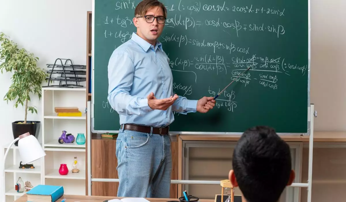 100 Kata-kata bijak guru untuk murid, pesan penuh makna untuk masa depan yang cerah