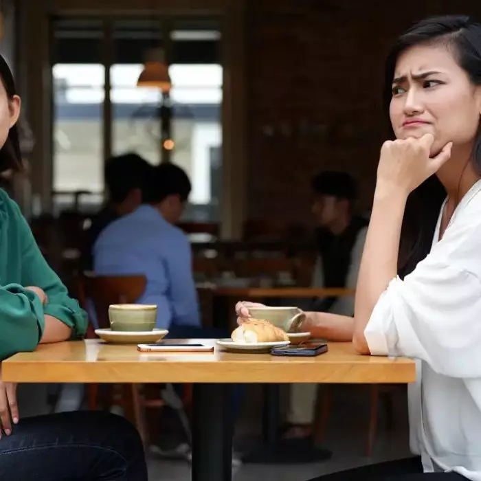 100 Kata-kata sindiran buat teman toxic, nyelekit abis tapi elegan