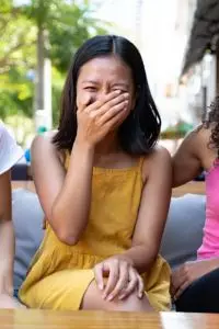 Di era media sosial, kata-kata receh absurd justru menjadi salah satu konten yang paling cepat menyebar.