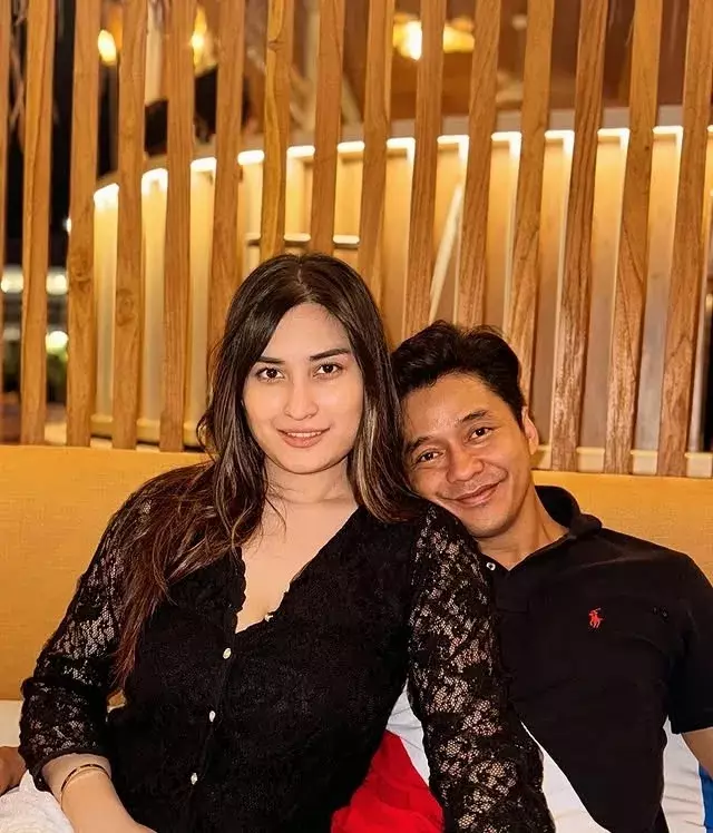 Fakta perceraian Aldy Fairuz dan Angbeen Rishi © 2025 Instagram Fakta perceraian Aldy Fairuz dan Angbeen Rishi © 2025 Instagram