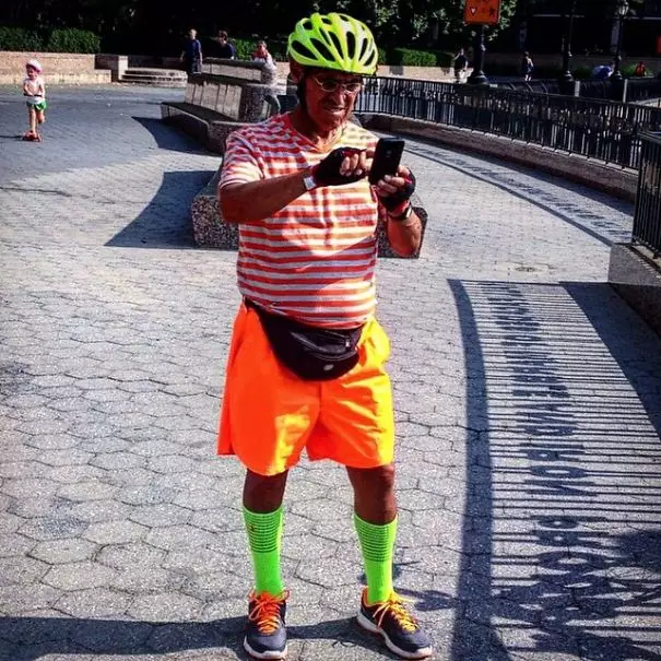 outfit nyeleneh bapak bapak © berbagai sumber outfit nyeleneh bapak bapak © berbagai sumber