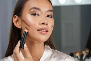 5 Rekomendasi produk makeup untuk shading, anticakey, antipatchy, hasil tetap natural