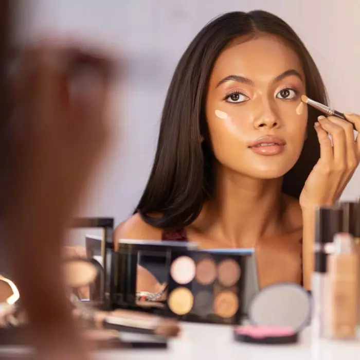 5 Rekomendasi concealer Wardah, tahan lama, ringan, dan anticrack