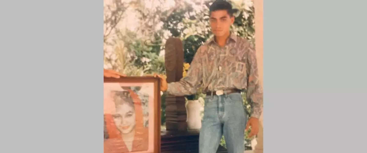 Dulu rajin ziarah ke makam Nike Ardilla, pria ini kini malah nikahi sahabat sang lady rocker