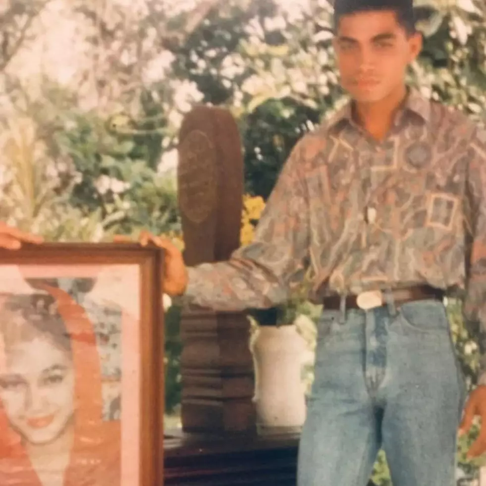 Dulu rajin ziarah ke makam Nike Ardilla, pria ini kini malah nikahi sahabat sang lady rocker