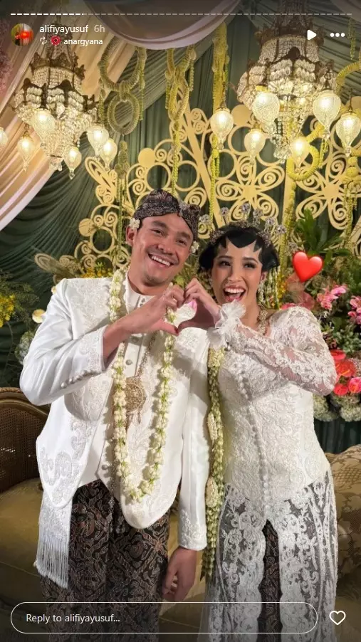 Alifiya Arkana anak Dede Yusuf menikah © 2025 brilio.net Alifiya Arkana anak Dede Yusuf menikah © 2025 brilio.net