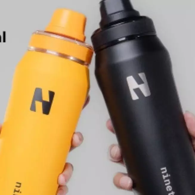 9 Rekomendasi tumbler khusus pria di bawah Rp200 ribu, desain maskulin, simpel, dan cocok dibawa kerja