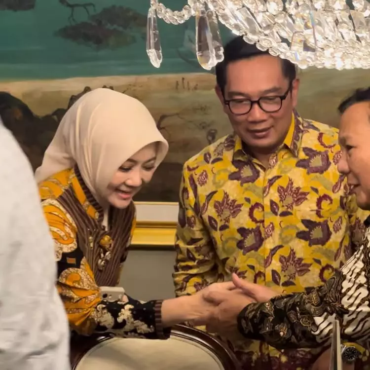 Kenangan rumah tangga Ridwan Kamil dan Atalia Praratya © 2025 Instagram Kenangan rumah tangga Ridwan Kamil dan Atalia Praratya © 2025 Instagram