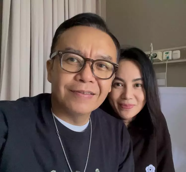 Ari Lasso tunjuk kuasa hukum atasi konflik Ari lasso dan Ade Tya © 2025 brilio.net Ari Lasso tunjuk kuasa hukum atasi konflik Ari lasso dan Ade Tya © 2025 brilio.net