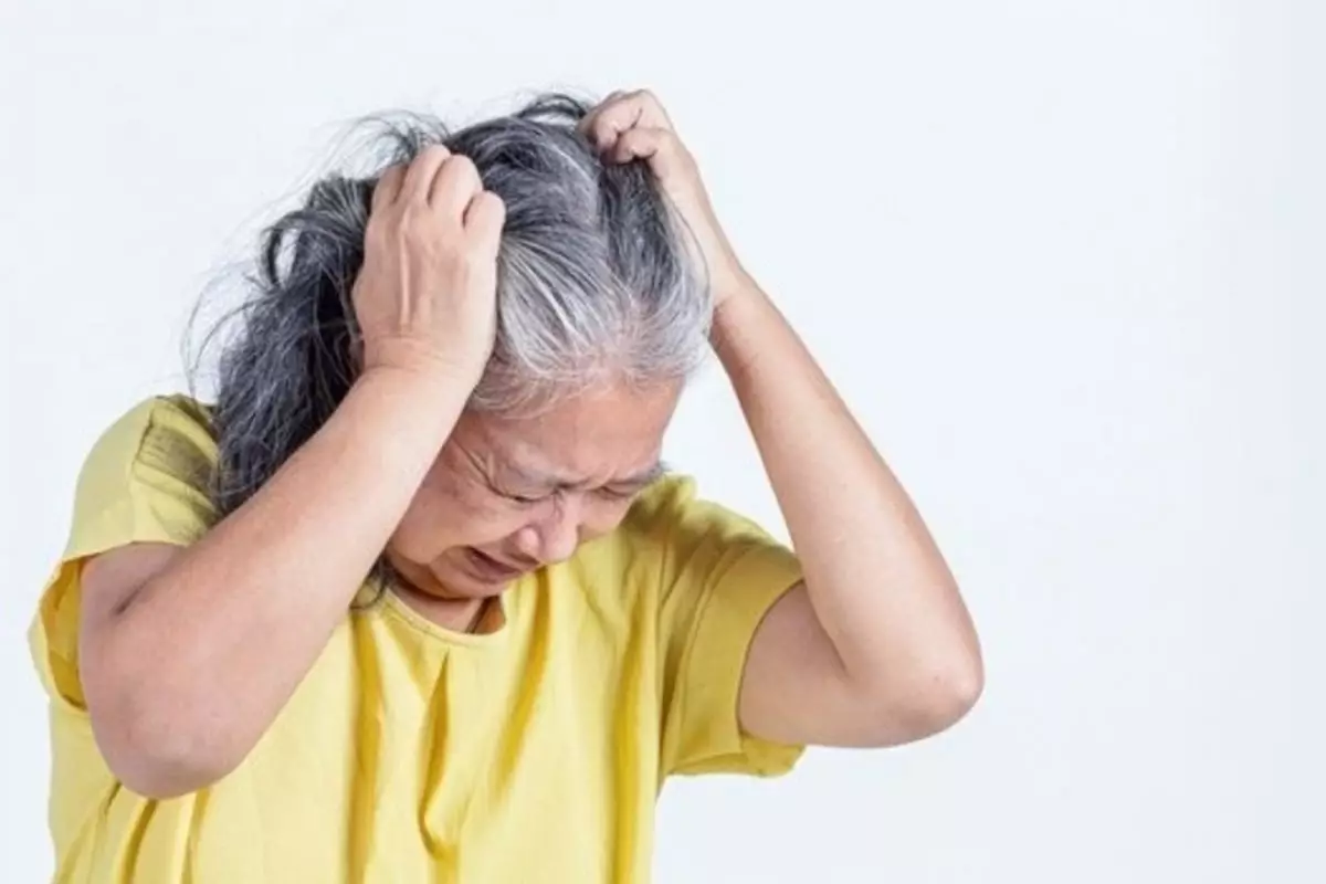 Cara mencegah uban prematur tanpa semir rambut, andalkan 1 bumbu dapur