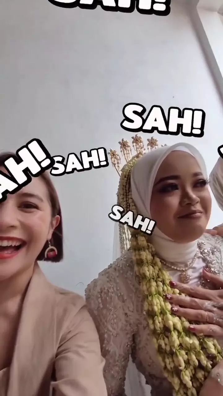 Prilly Latuconsina hadiri nikahan fans © 2025 Instagram Prilly Latuconsina hadiri nikahan fans © 2025 Instagram